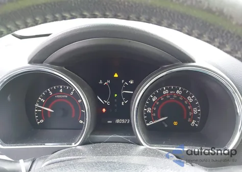 2011 Toyota Highlander Se V6 z USA, uszkodzony, nr VIN 5TDZK3EH1BS028777